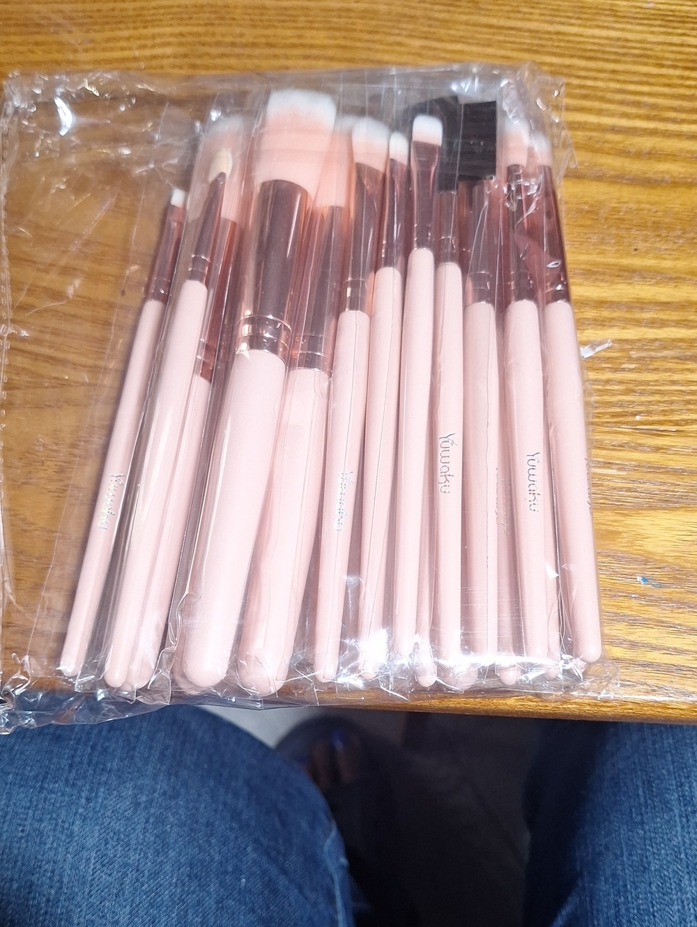 Light Pink Makeup Brush Set with Rose Gold Ferrules